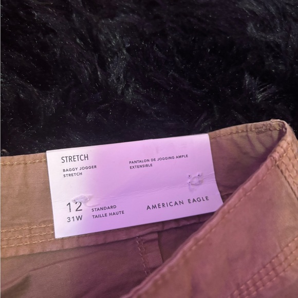 American Eagle Tan Cargo Pants - Picture 5 of 5